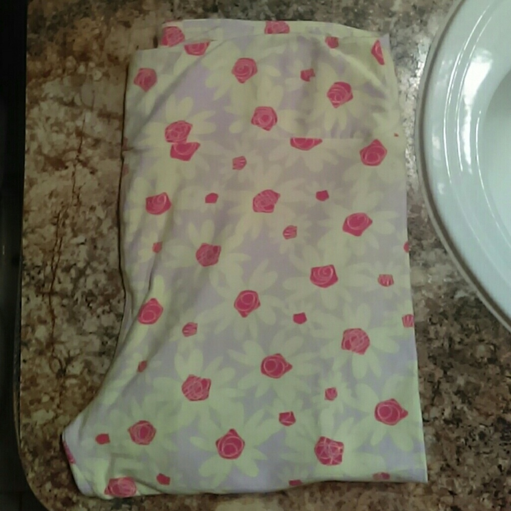 Lularoe Daisy TC leggings worn once